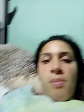 Little_Doll25 élő XXX-chatje