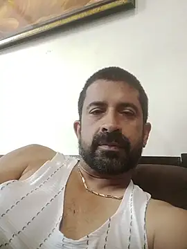 XxX_KING30 Adlı Modelin Canlı XXX Sohbeti