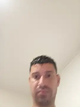 Wolffj6 Live XXX-Chat