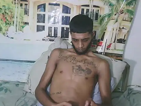 Chat +18 de CharmingIndian1 ao vivo