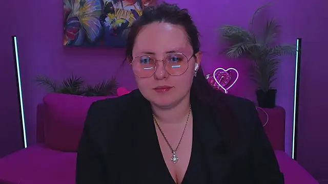 Hennessy_bunny 即時 XXX 聊天