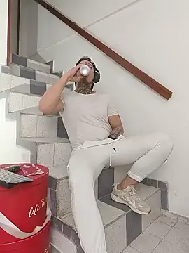 AndresXm_ Live XXX-Chat