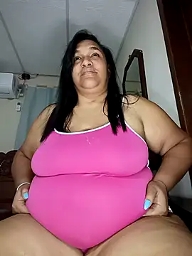 Mia_Adell_11 Adlı Modelin Canlı XXX Sohbeti