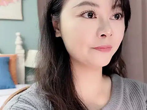 sarah111 Live XXX-Chat