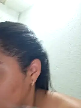 AnnaMil3J's Live XXX Chat