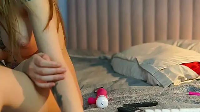 SiennaSyn Adlı Modelin Canlı XXX Sohbeti