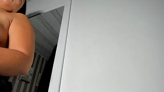 sharon_ormuri Obrolan Langsung XXX