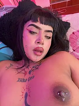 แชท XXX สดของ LauriInk1