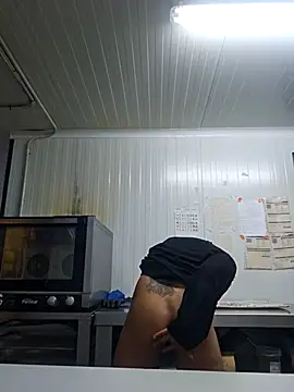 YessLaEsencia Webcamshow