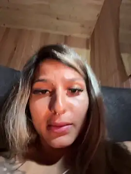 AliceStone19's Live XXX Chat