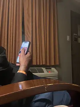 Stressreliever82's Live XXX Chat