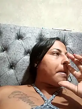 Giselabrunette25's Live XXX Chat