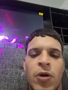 ArturoDelgado1's Live XXX Chat