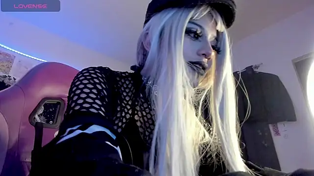 GothKitten666 现场XXX聊天