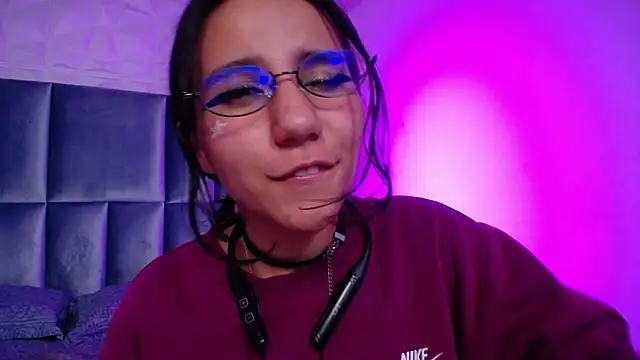 HollyPeach Obrolan Langsung XXX