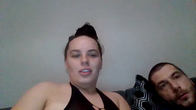 Kinkycouple142 লাইভ XXX চ্যাট