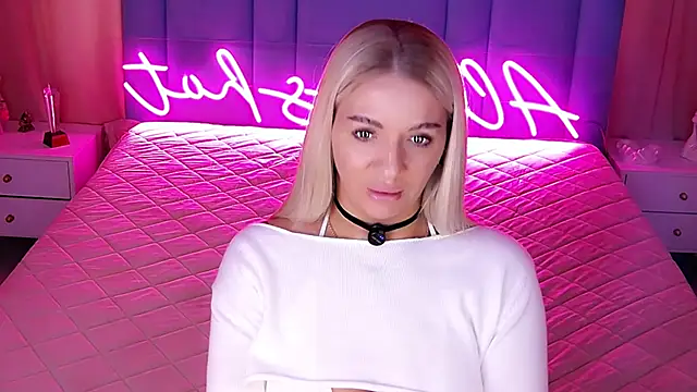 AllwaysHotJ: онлайн-секс-чат