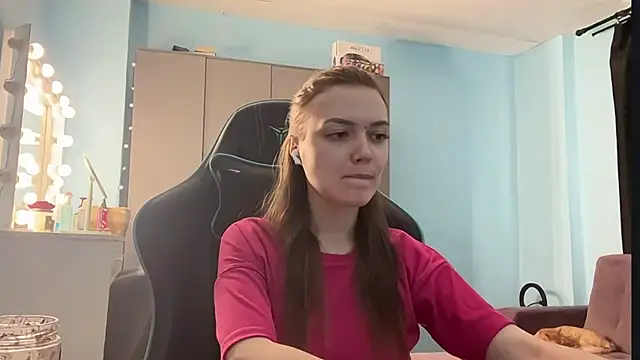 AndreeMerryman Adlı Modelin Canlı XXX Sohbeti