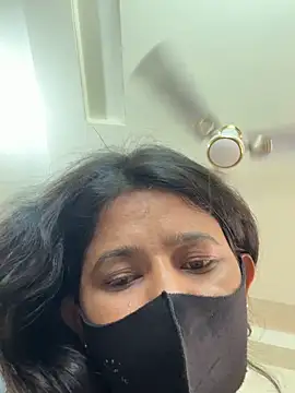 Chatroom XXX en direct de raavigirl