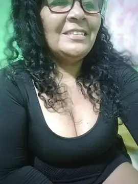 Amarantha25: онлайн-секс-чат