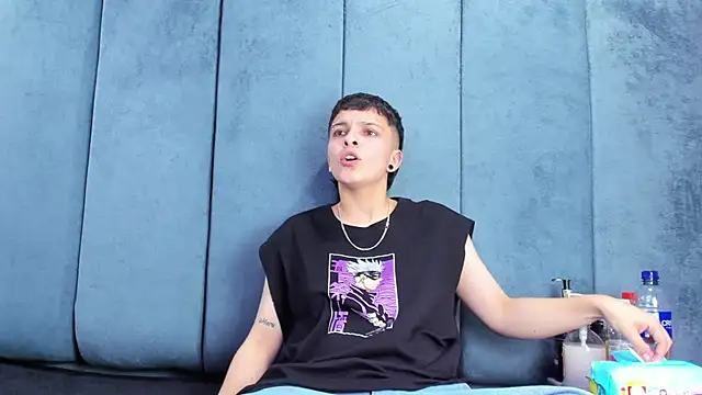 Megan_Thompson_ Chat XXX in diretta