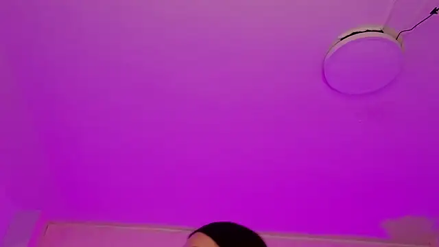 MollyBigBoobs12 即時 XXX 聊天