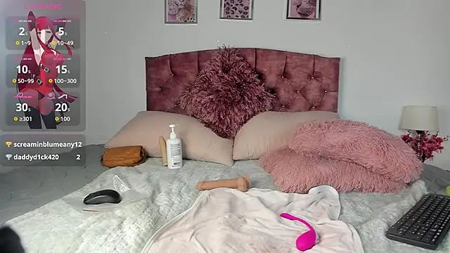 luna_velveth live XXX chat