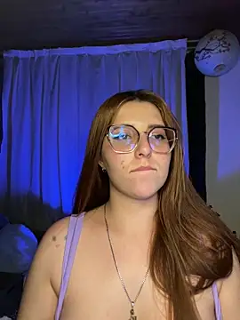 Živý XXX chat CoraVibes