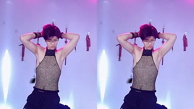 Show modela NTN-lucky na web-kameri