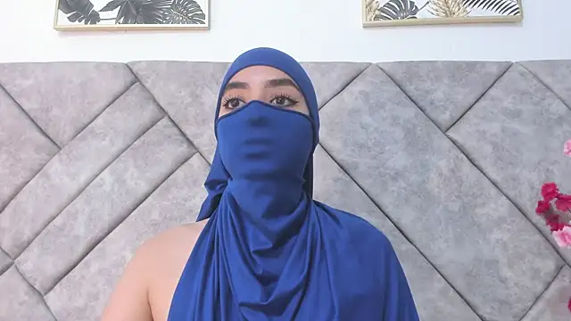 nayiraa_'s Live XXX Chat