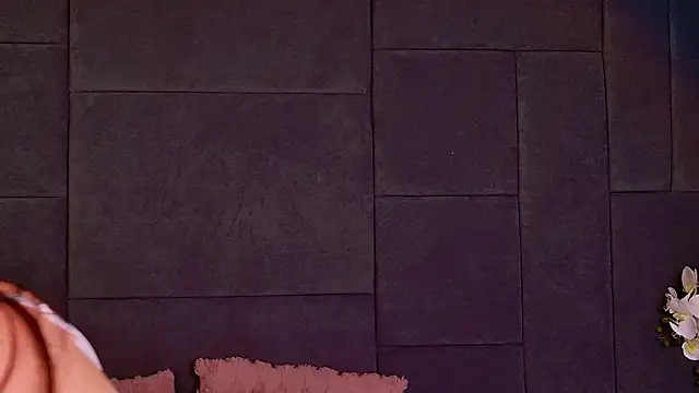 Chatroom XXX en direct de Vixsariaaa