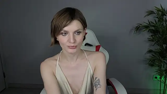 BjorkLight's Live XXX Chat