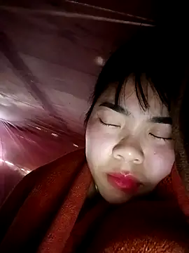 Chat +18 de Girlsexxy-excitef ao vivo