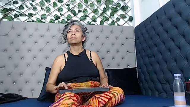 Chat XXX en directo de chanel_grant