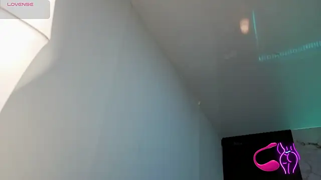 Živý XXX chat MiaaFarrel