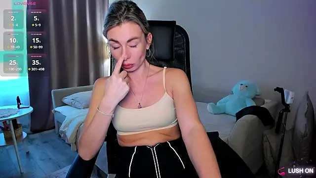 XXX chat uživo modela DannaEvan
