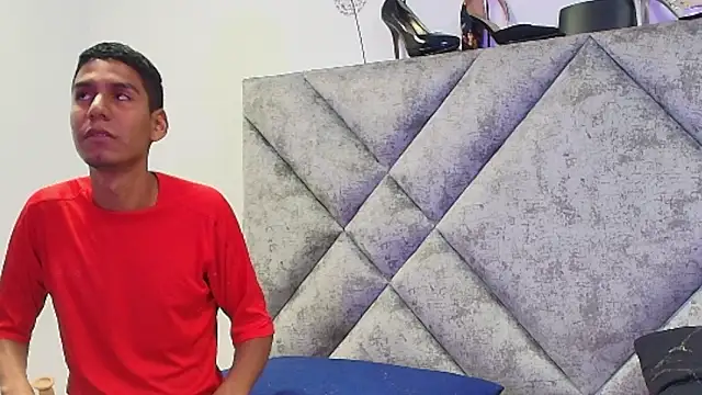 darkknight_xx Adlı Modelin Canlı XXX Sohbeti