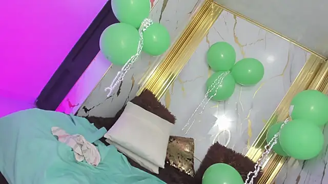 XXX chat uživo modela dianamilf