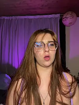 CoraVibes – Naživo XXX chat