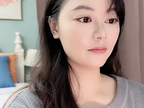 sarah111's Live XXX Chat