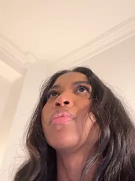 IamCrystal2のライブXXXチャット