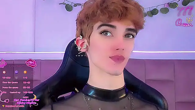 Baby_FenixTS élő XXX-chatje