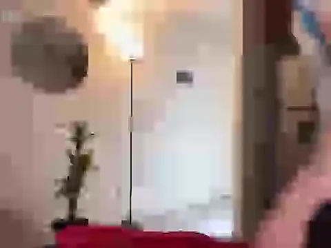 strongManLatino 即時 XXX 聊天