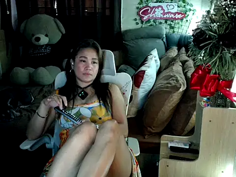 Shiawase1125 Adlı Modelin Canlı XXX Sohbeti