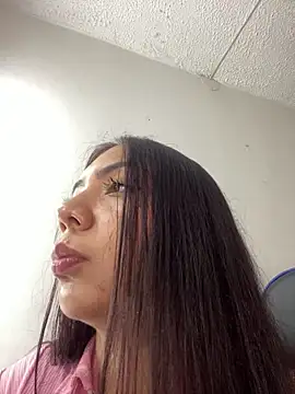 valepradaoficial's Live XXX Chat