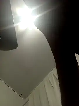 دردشة mellow_smoke الجنسية المباشرة