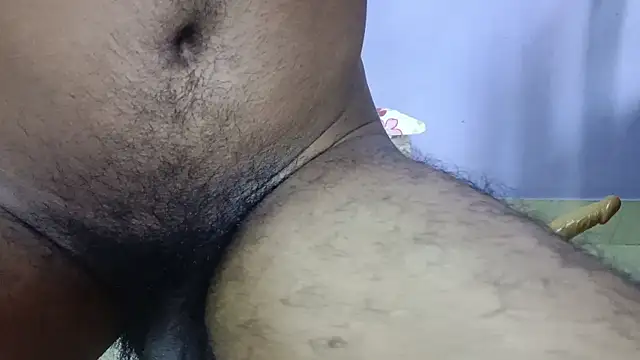 Naughtyk13 在線直播表演