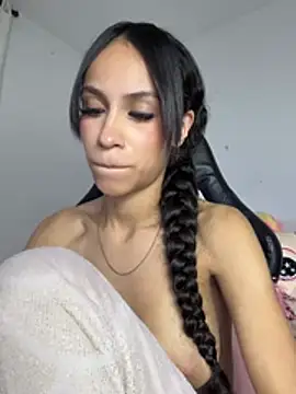 Miaa_love6969's Live XXX Chat