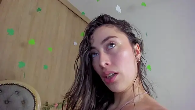 Amatiista's Live XXX Chat