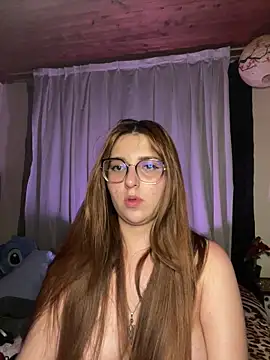 CoraVibes' Live XXX Chat